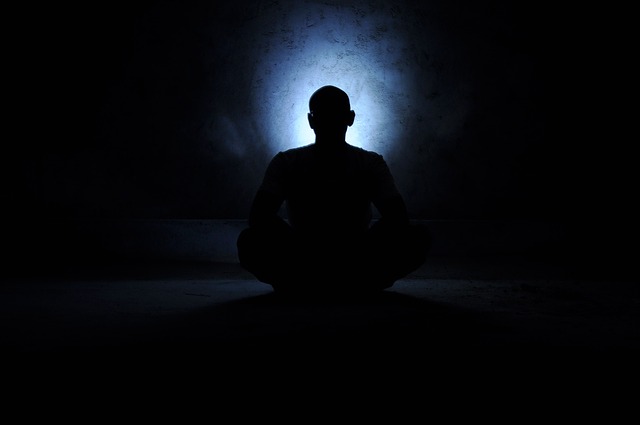 světlo u meditace